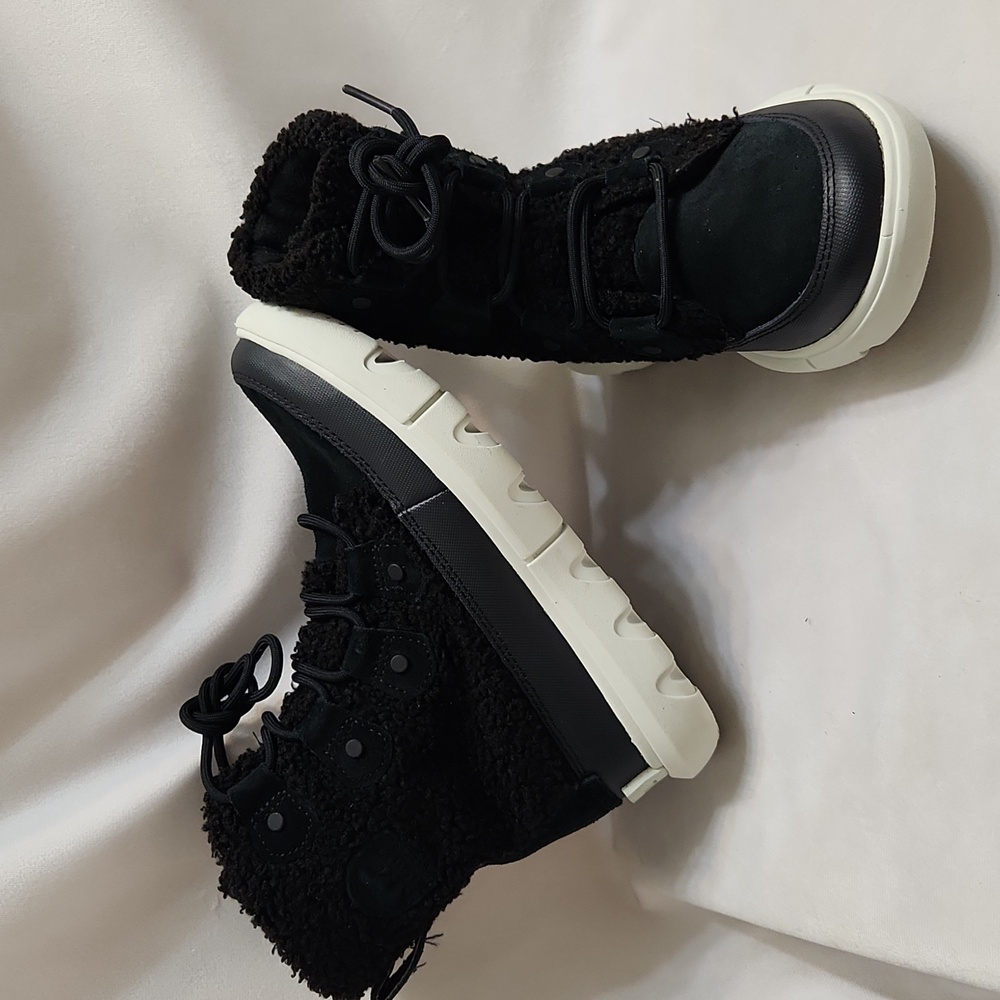 Sorel Explorer II Joan Cozy Winter Black Suede Boots (W Size 5)